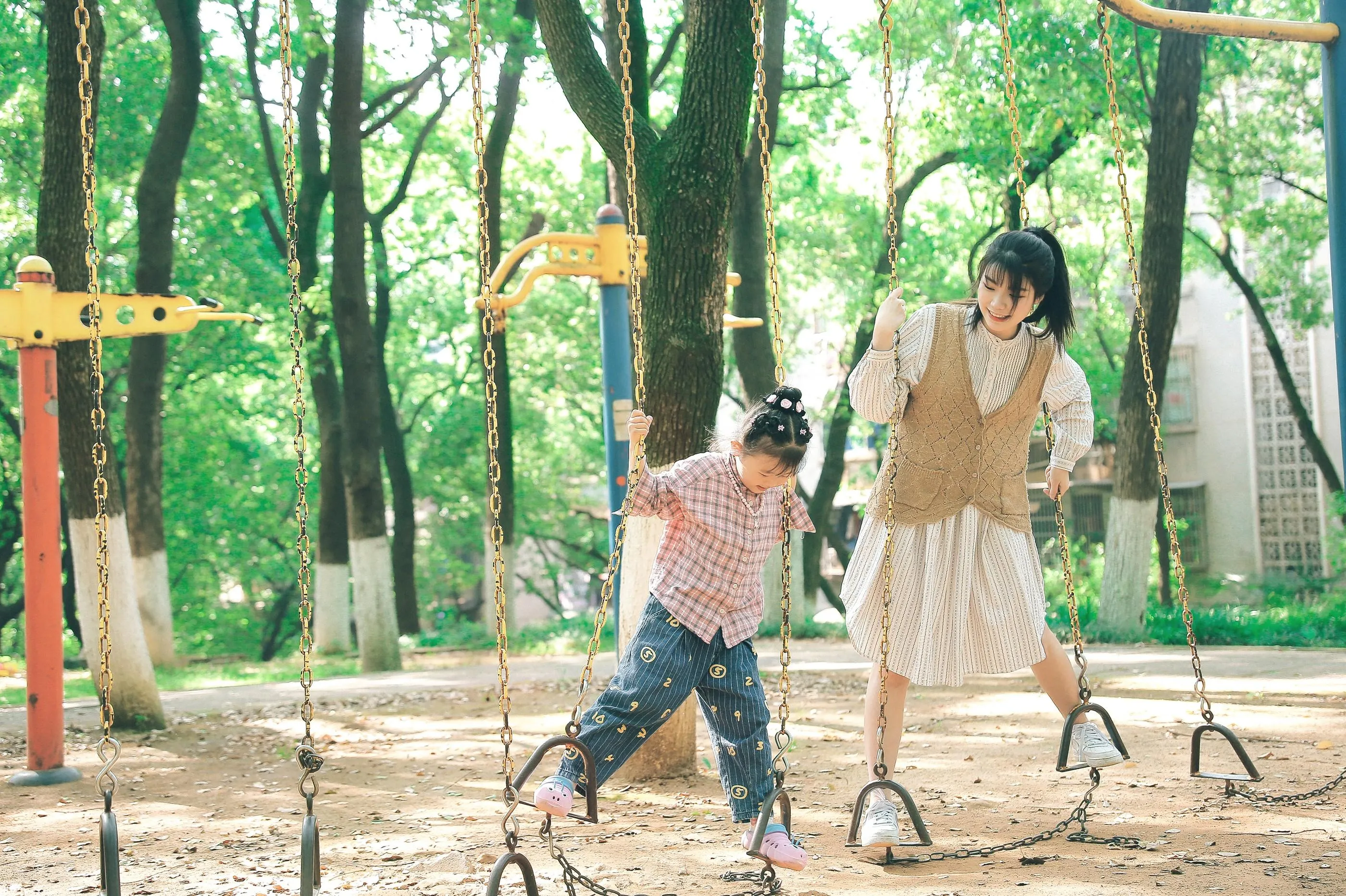 [艺图语] 2022.05.18 夏末微风 紫傲 [25P]插图6